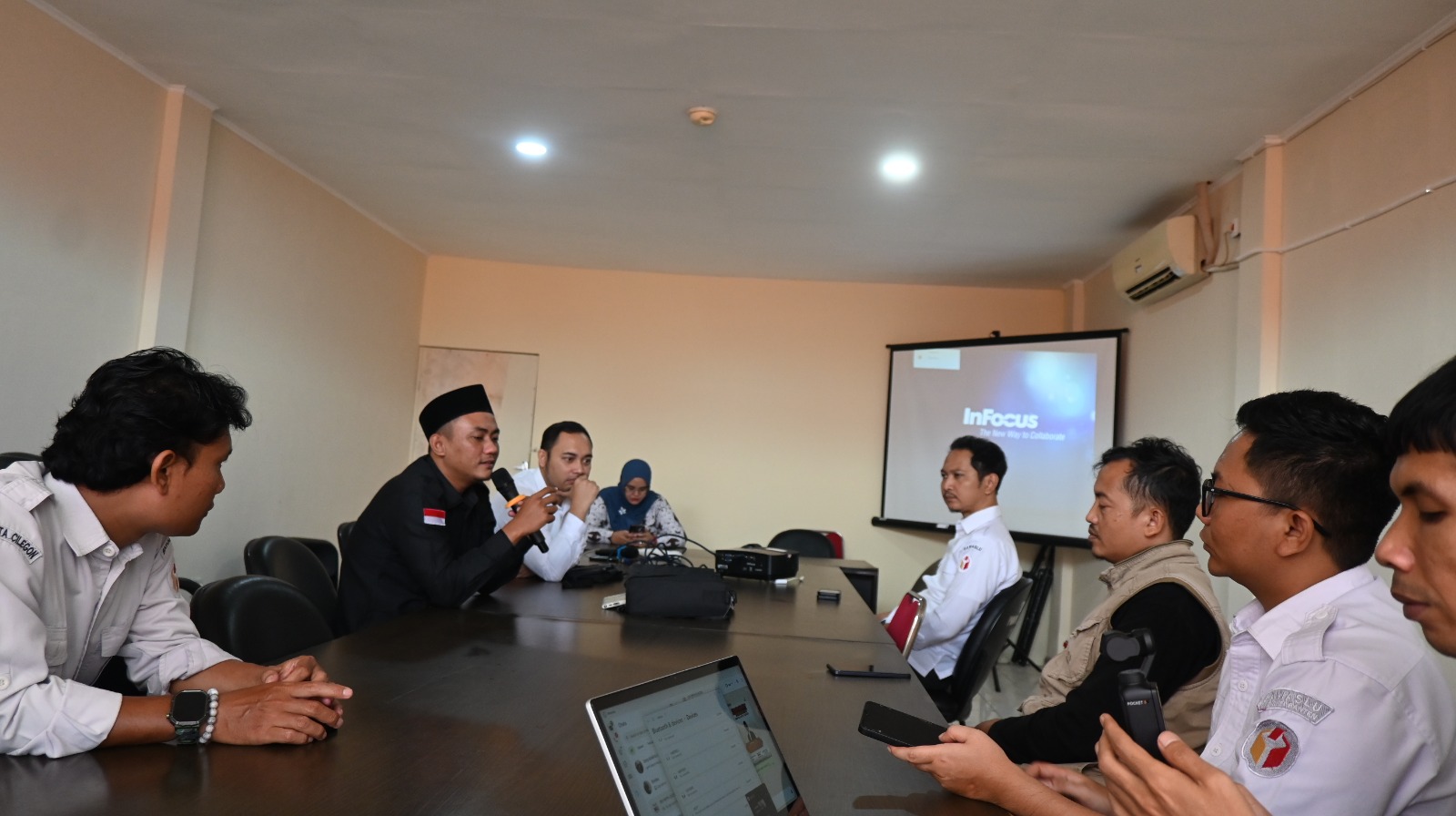 rapat