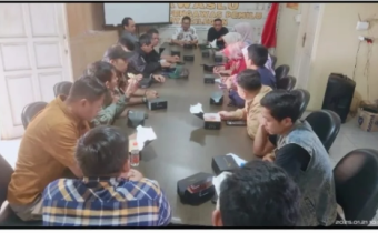 rapat dengan panwascam